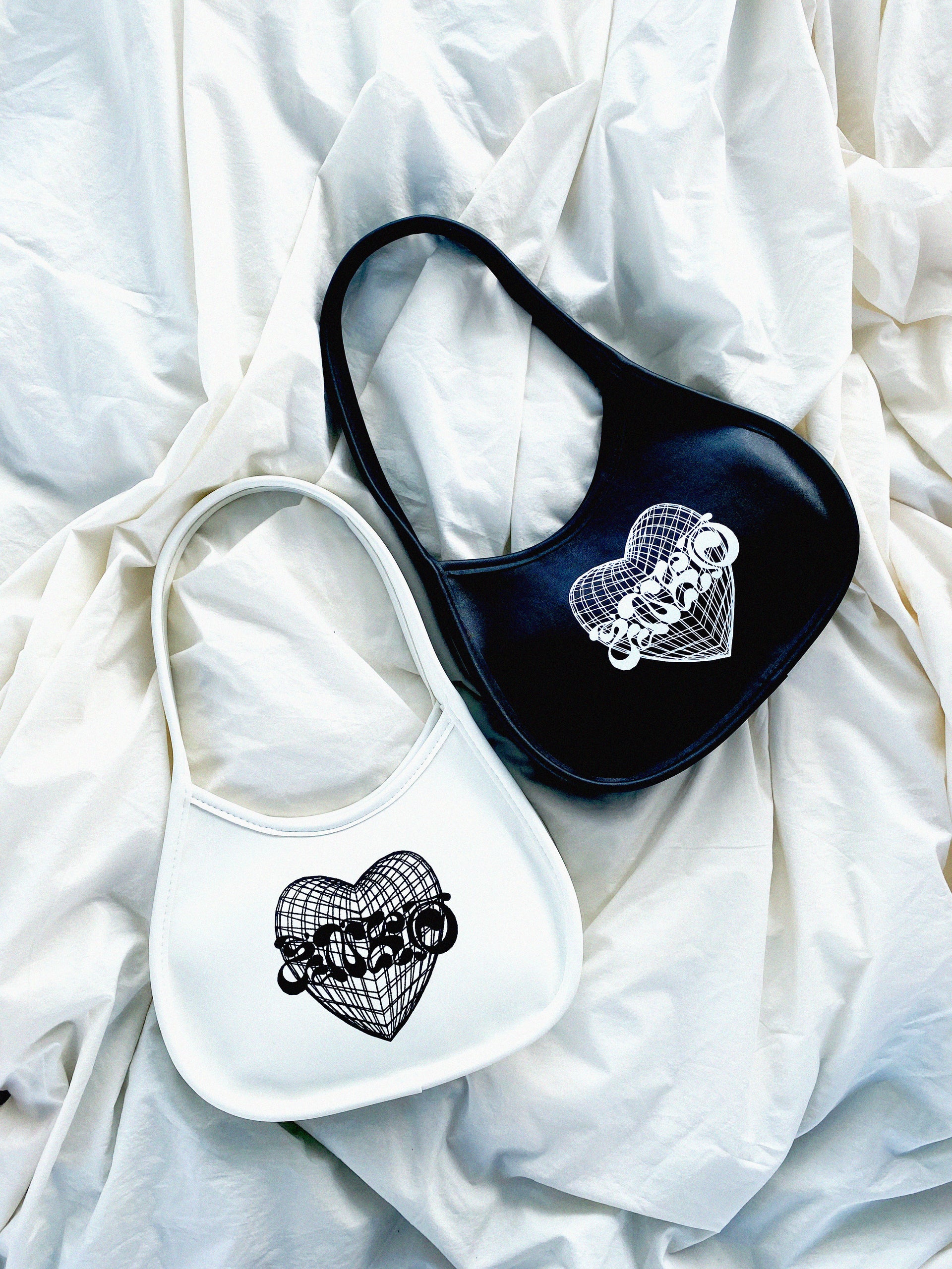 Black EnKō Beauty Bag