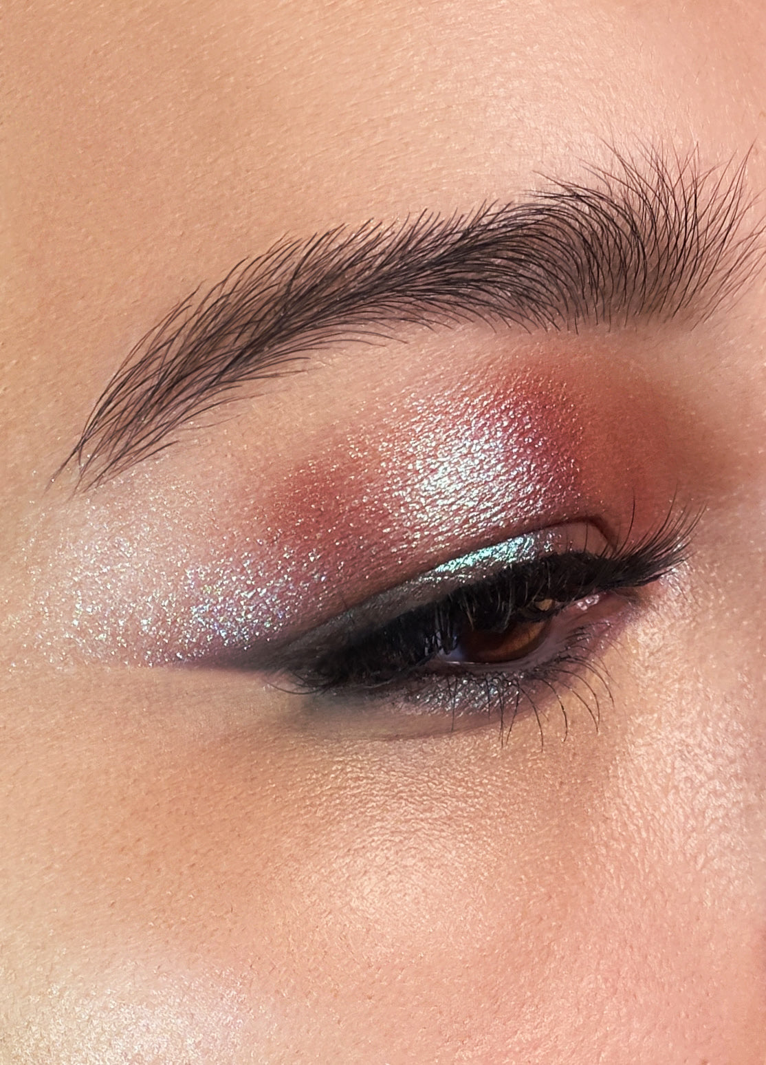 Aradia Iridescent Eyeshadow